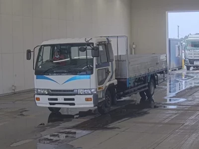 Nissan CONDOR