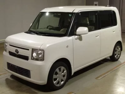 Toyota PIXIS SPACE