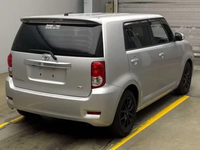 Toyota COROLLA RUMION