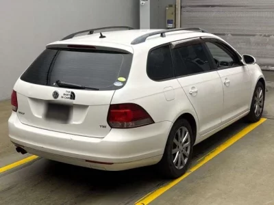 Volkswagen GOLF VARIANT