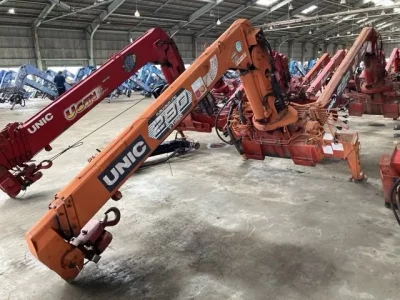 OTHERS UNIC CRANE