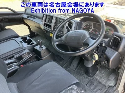 Hino TRUCK