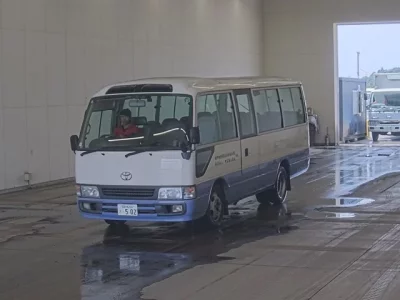 Toyota COASTER
