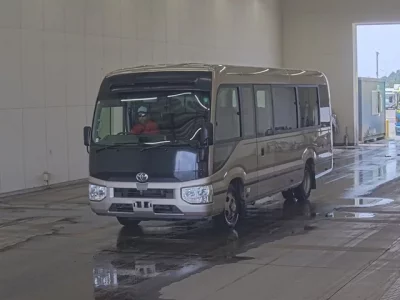 Toyota COASTER