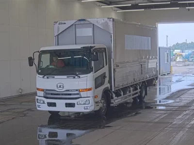Nissan CONDOR