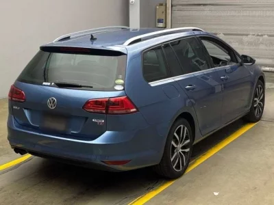 Volkswagen GOLF VARIANT