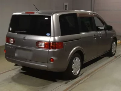 Nissan LAFESTA