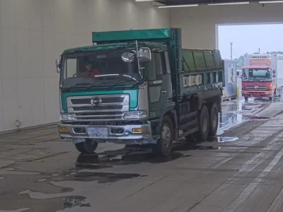 Hino TRUCK