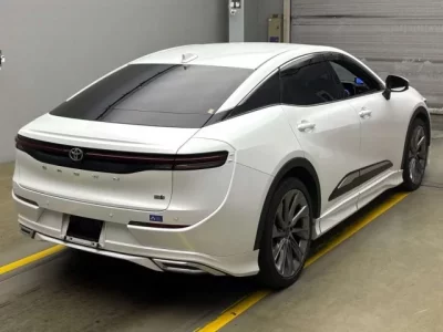 Toyota CROWN CROSSOVER