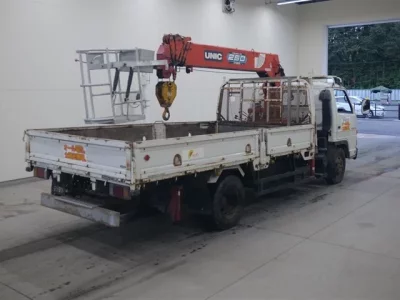 Isuzu ELF