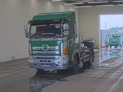 Hino TRUCK