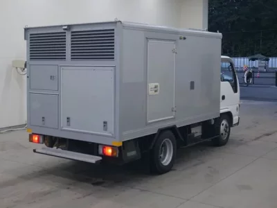 Isuzu ELF