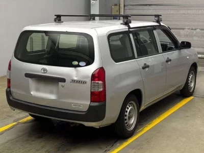 Toyota SUCCEED