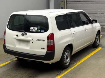Toyota SUCCEED
