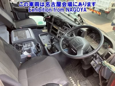Hino TRUCK