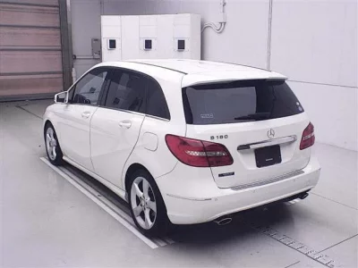 Mercedes-Benz B CLASS