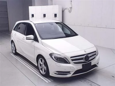 Mercedes-Benz B CLASS
