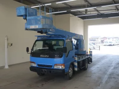Isuzu ELF