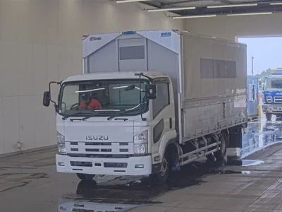Isuzu FORWARD