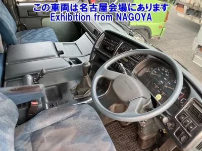Nissan TRUCK