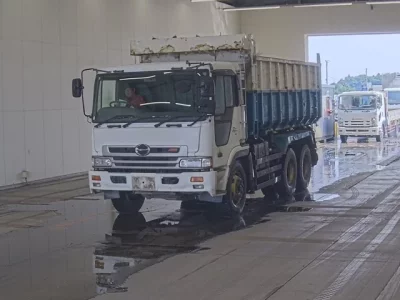Hino TRUCK