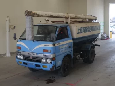 Isuzu TRUCK