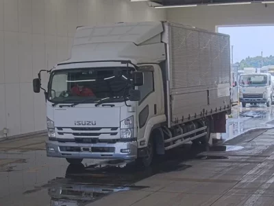 Isuzu FORWARD
