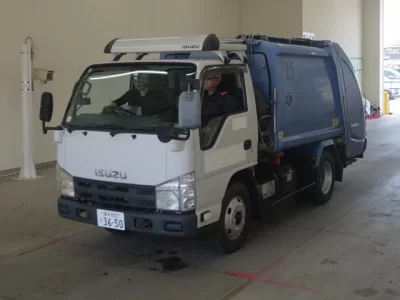 Isuzu ELF
