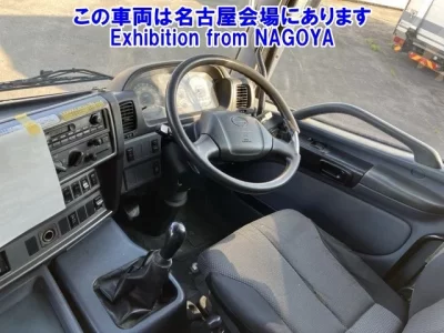 Hino TRUCK