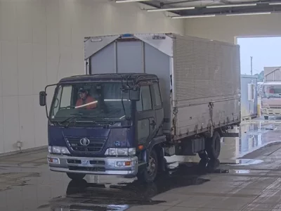 Nissan CONDOR