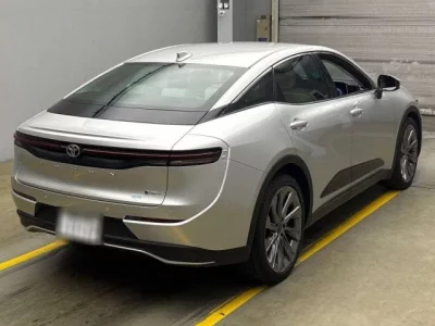 Toyota CROWN CROSSOVER