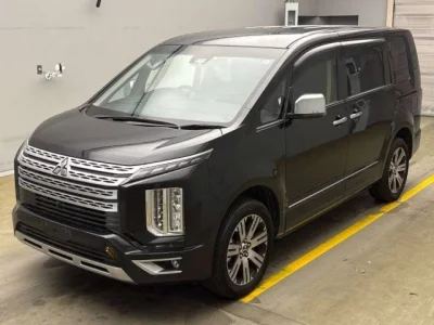 Mitsubishi DELICA D5