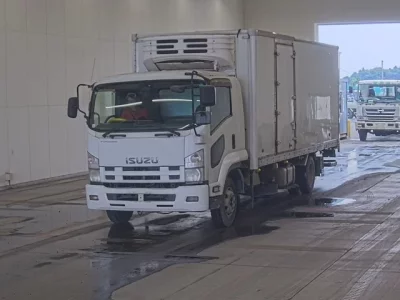 Isuzu FORWARD