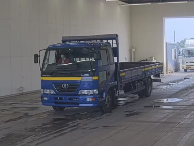Nissan CONDOR