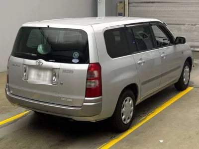 Toyota SUCCEED