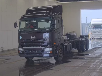 Nissan QUON