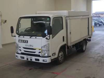 Isuzu ELF