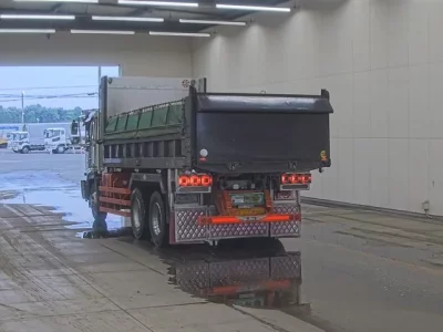 Hino TRUCK
