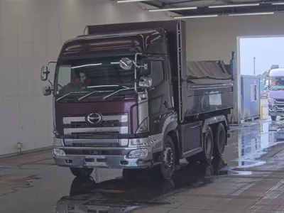 Hino TRUCK