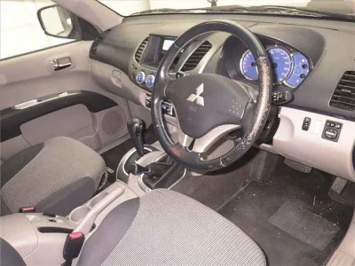 Mitsubishi TRITON