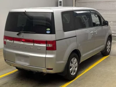 Mitsubishi DELICA D5