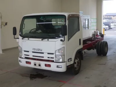 Isuzu ELF