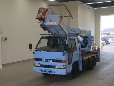 Isuzu ELF
