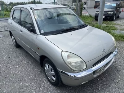 Daihatsu STORIA