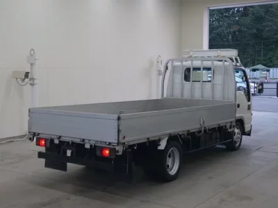 Nissan TRUCK