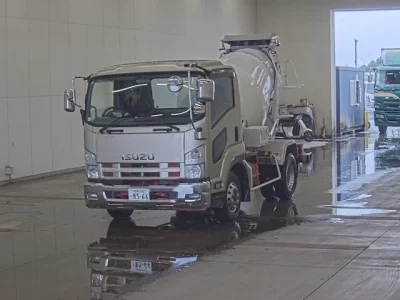 Isuzu FORWARD