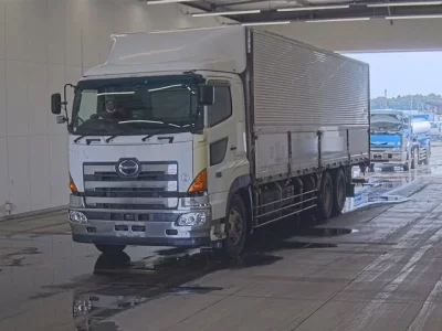 Hino PROFIA