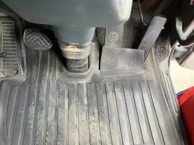 Nissan TRUCK