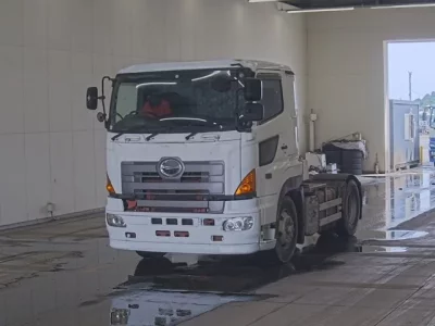 Hino TRUCK