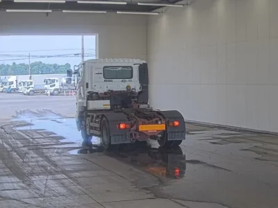 Hino TRUCK